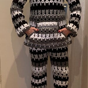 Home Sweet Home Cat suit - Crochet pattern English USA