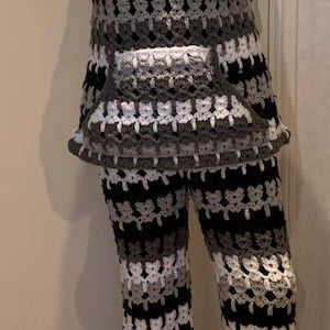 Home Sweet Home Cat suit - Crochet pattern English USA