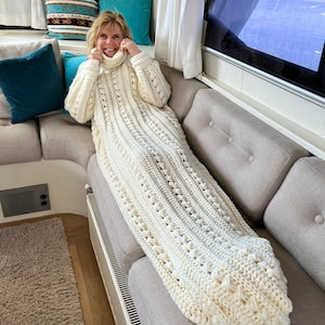 Cozy Couch Sweater, Crochet PATTERN English US Terms