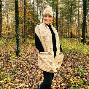 Snazzy Snuggle Shawl and Hat - Crochet Pattern English USA