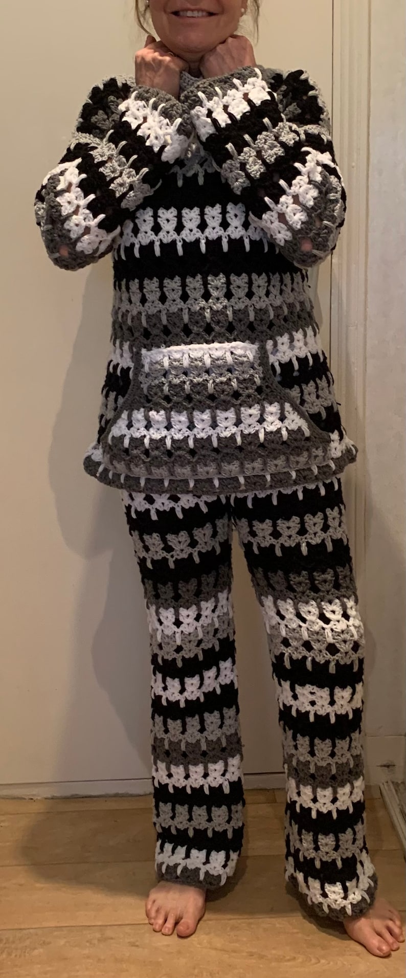 Home Sweet Home Cat suit - Crochet pattern English USA