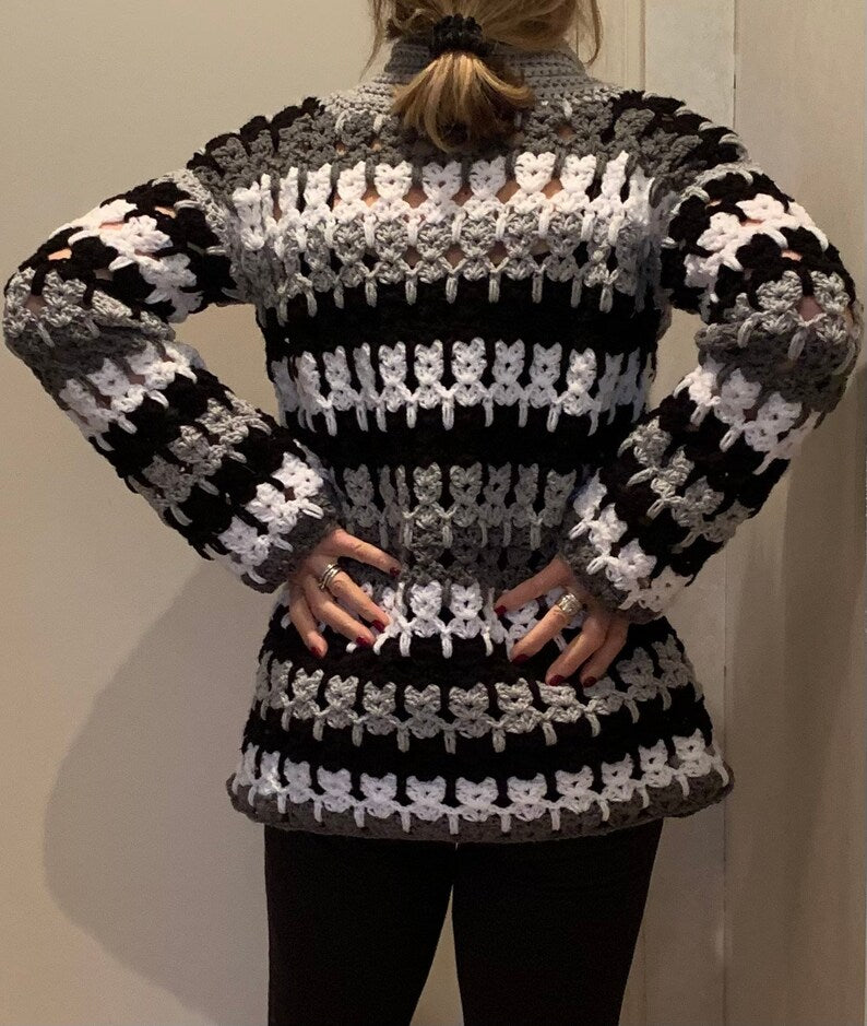 Home Sweet Home Cat suit - Crochet pattern English USA