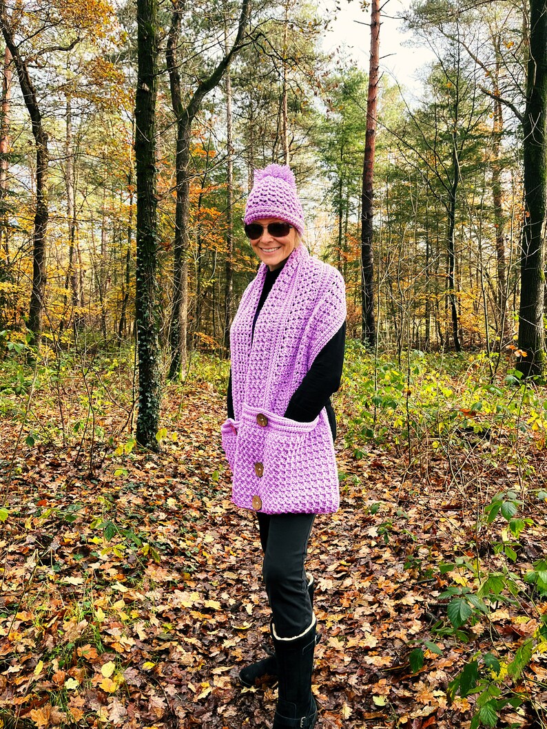 Snazzy Snuggle Shawl and Hat - Crochet Pattern English USA